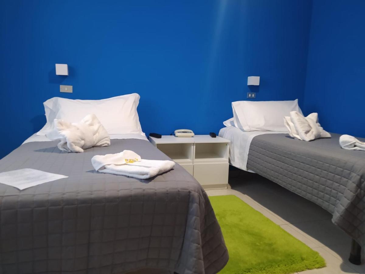 Hotel Baiardo Romagnano Sesia Esterno foto