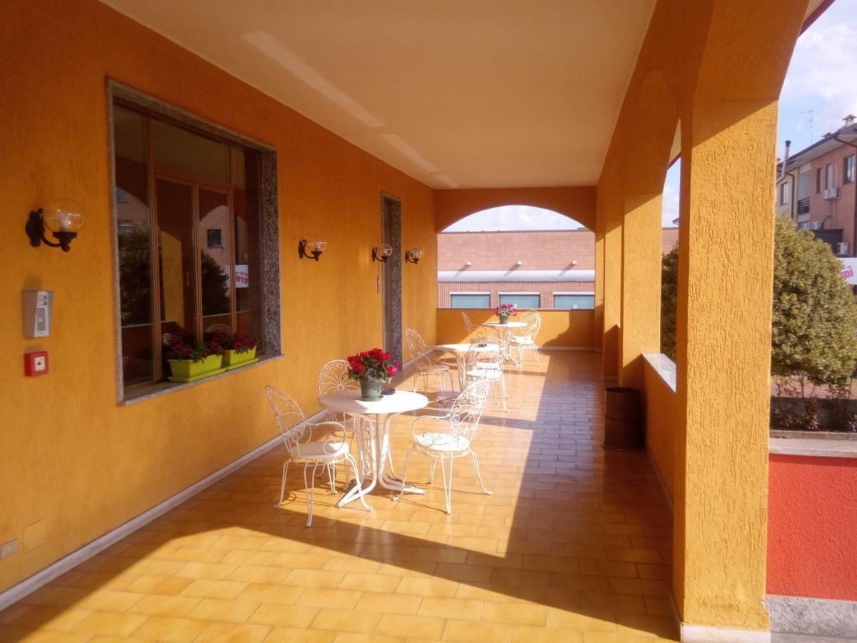 Hotel Baiardo Romagnano Sesia Esterno foto